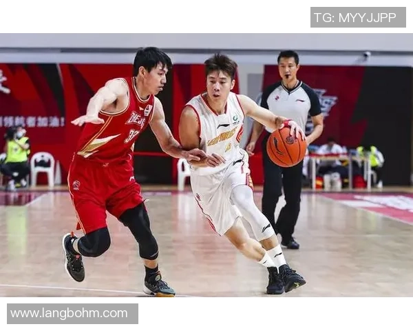 重庆网球队以76分领跑全国锦标赛积分榜展现强劲实力